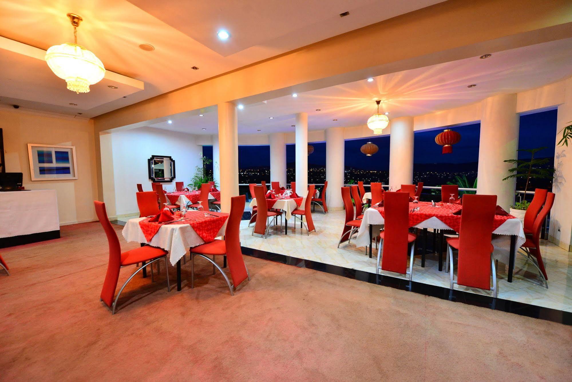 The Manor Hotel Kigali Exteriör bild